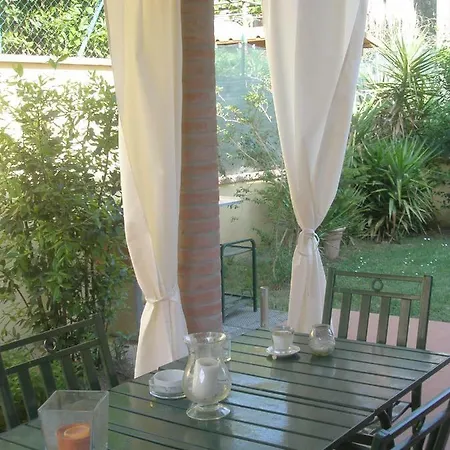 La Rondine Tra Pisa E Lucca Bed & Breakfast