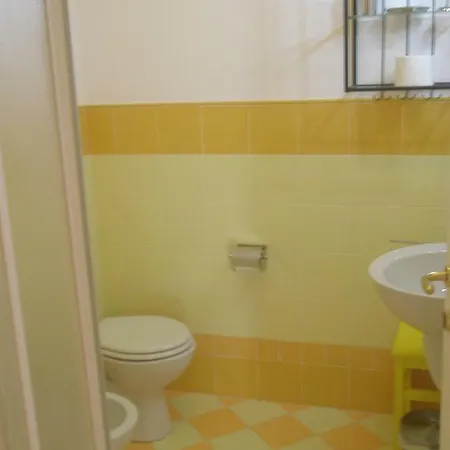 La Rondine Tra Pisa E Lucca Bed & Breakfast
